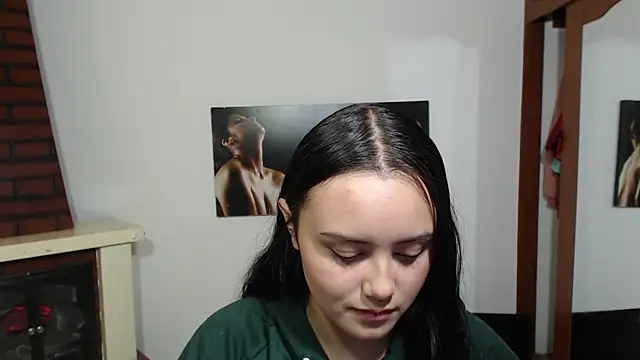Snapshot of crazy_daniela chatting on 09-12-25, 08:42 crazy daniela online show from 09-12-25, 08:42