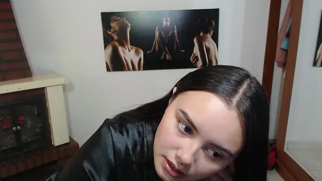 Snapshot of crazy_daniela chatting on 09-13-25, 08:08 crazy daniela online show from 09-13-25, 08:08