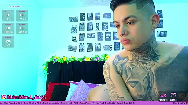 Snapshot of Sarahandzack chatting on 09-24-25, 03:26 Sarahandzack online show from 09-24-25, 03:26