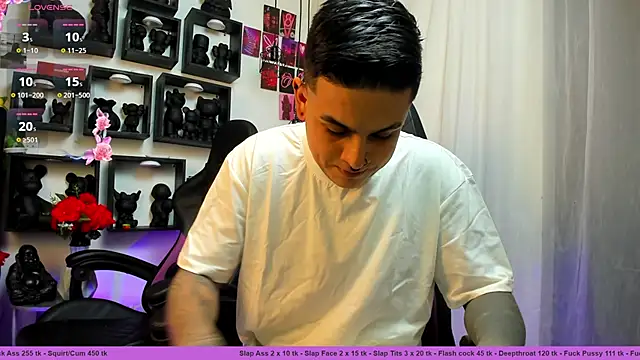 Snapshot of Sarahandzack chatting on 10-10-25, 09:58 Sarahandzack online show from 10-10-25, 09:58