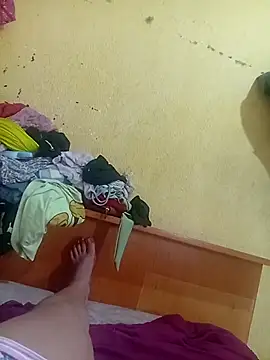 Snapshot of Ravena2290 chatting on 09-14-25, 03:27 Ravena2290 online show from 09-14-25, 03:27