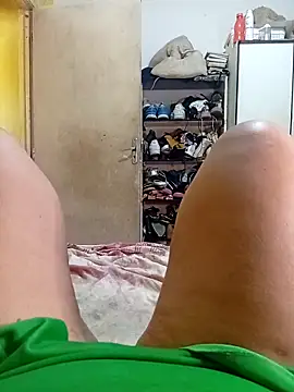 Snapshot of Ravena2290 chatting on 10-08-25, 02:58 Ravena2290 online show from 10-08-25, 02:58