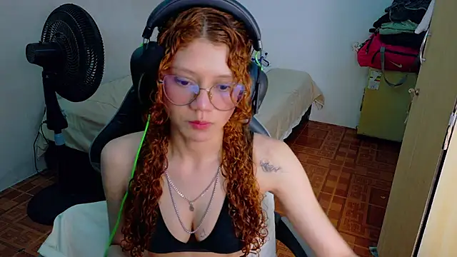 Birdie 0 online show from 10-27-25, 01:59
