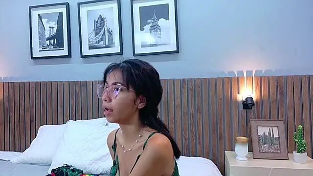 luna roja25 online show from 02-25-26, 02:05