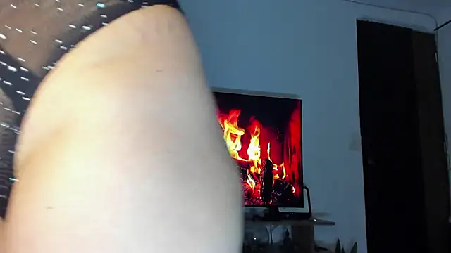 Snapshot of tianastone_ chatting on 12-04-25, 02:10 tianastone online show from 12-04-25, 02:10