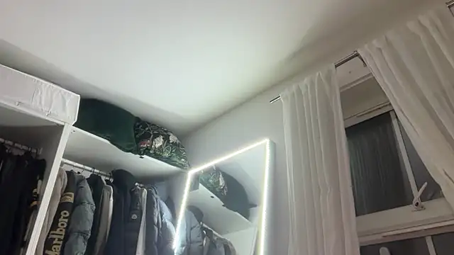 KayleeBella online show from 03-17-26, 09:18