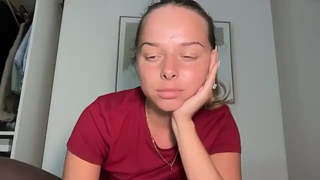 KayleeBella online show from 04-28-26, 08:36