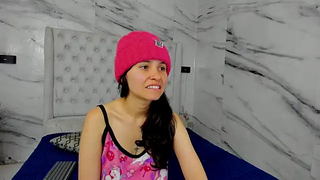 Ari and Storm online show from 10-02-25, 02:35