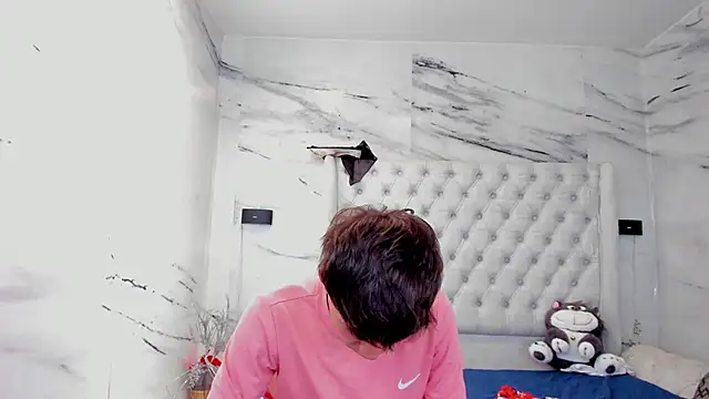 Ari and Storm online show from 01-17-26, 03:50