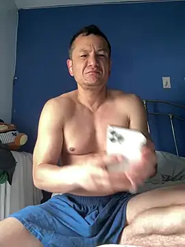 Snapshot of stevo170t chatting on 05-27-26, 11:18 stevo170t online show from 05-27-26, 11:18