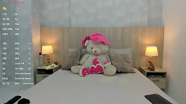 mia aristizabal online show from 09-10-25, 11:32