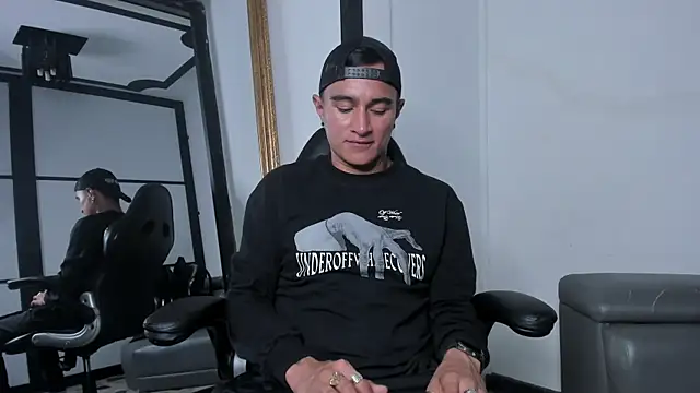 LiamDeep online show from 09-30-25, 04:50