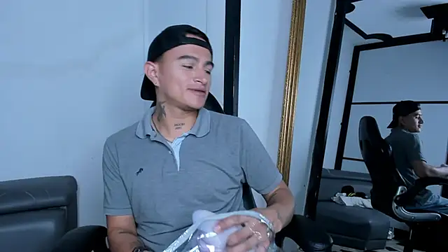 LiamDeep online show from 10-03-25, 07:44