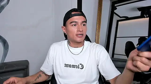 LiamDeep online show from 10-04-25, 06:39