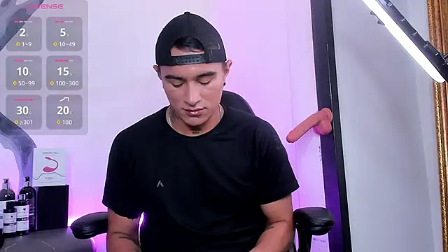 LiamDeep online show from 10-19-25, 06:19