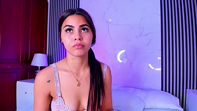 KimberlyLoren online show from 10-11-25, 09:13