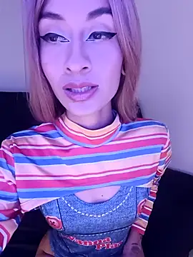 Snapshot of SunshineLizzy chatting on 03-25-26, 05:13 SunshineLizzy online show from 03-25-26, 05:13