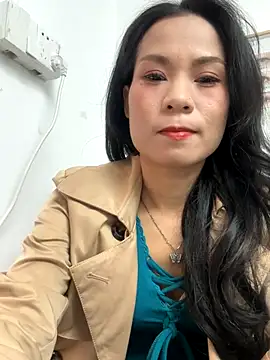 Baby-mmm online show from 11-19-25, 05:40