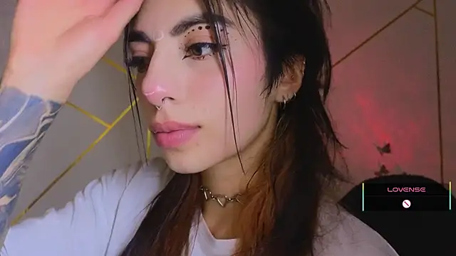 Hollyxx  online show from 11-14-25, 03:49