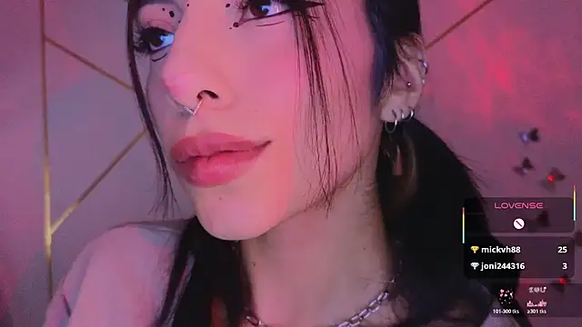 Hollyxx  online show from 11-16-25, 10:48