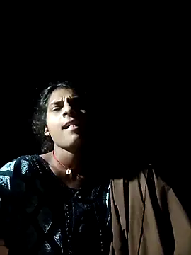 Snapshot of Jyoti_thakurr chatting on 09-09-25, 06:29 Jyoti thakurr online show from 09-09-25, 06:29