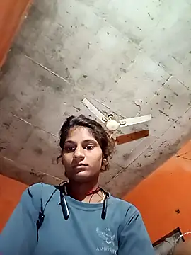 Snapshot of Jyoti_thakurr chatting on 10-08-25, 09:12 Jyoti thakurr online show from 10-08-25, 09:12