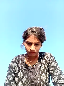 Snapshot of Jyoti_thakurr chatting on 11-08-25, 02:23 Jyoti thakurr online show from 11-08-25, 02:23