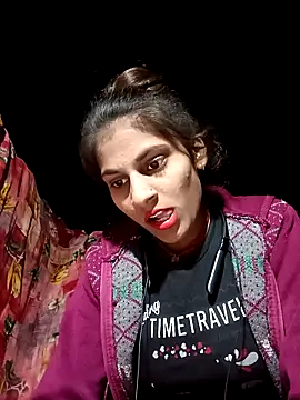 Snapshot of Jyoti_thakurr chatting on 11-17-25, 01:28 Jyoti thakurr online show from 11-17-25, 01:28