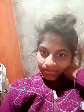 Snapshot of Jyoti_thakurr chatting on 11-19-25, 12:43 Jyoti thakurr online show from 11-19-25, 12:43