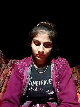 Snapshot of Jyoti_thakurr chatting on 11-20-25, 02:50 Jyoti thakurr online show from 11-20-25, 02:50