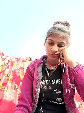 Snapshot of Jyoti_thakurr chatting on 11-21-25, 03:27 Jyoti thakurr online show from 11-21-25, 03:27