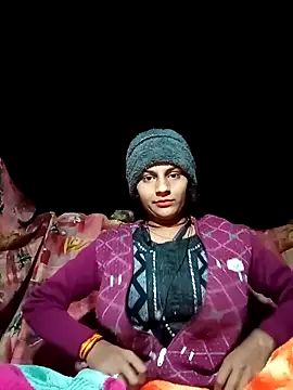 Snapshot of Jyoti_thakurr chatting on 11-23-25, 09:58 Jyoti thakurr online show from 11-23-25, 09:58