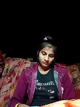 Snapshot of Jyoti_thakurr chatting on 11-24-25, 01:33 Jyoti thakurr online show from 11-24-25, 01:33