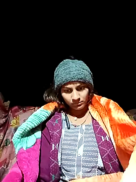 Snapshot of Jyoti_thakurr chatting on 12-05-25, 12:08 Jyoti thakurr online show from 12-05-25, 12:08