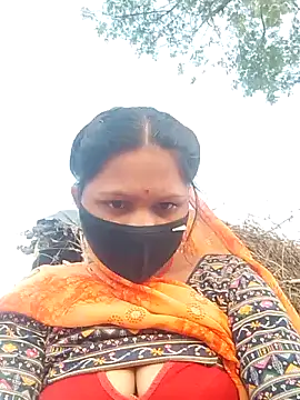 Snapshot of Sabnam_thakurr chatting on 11-13-25, 11:31 Sabnam thakurr online show from 11-13-25, 11:31