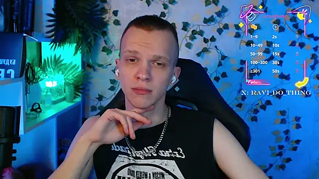 frozen boy online show from 09-09-25, 03:55