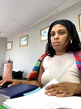 Snapshot of 031bubbles chatting on 11-11-25, 08:03 031bubbles online show from 11-11-25, 08:03