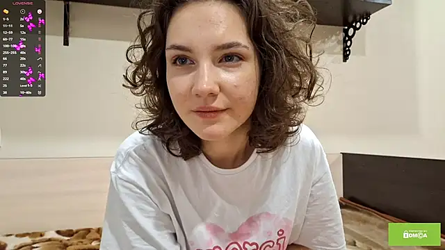 Snapshot of lady_linaa chatting on 09-12-25, 04:07 lady linaa online show from 09-12-25, 04:07