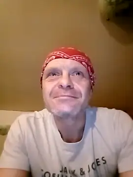 Kuba Gd online show from 02-15-25, 12:37