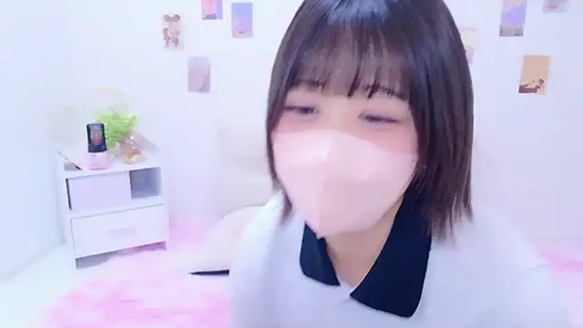 Hinata Sun online show from 12-14-25, 03:17