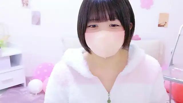 Hinata Sun online show from 04-20-26, 12:08