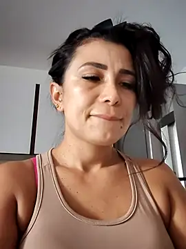 mia mancinii online show from 06-07-26, 04:44