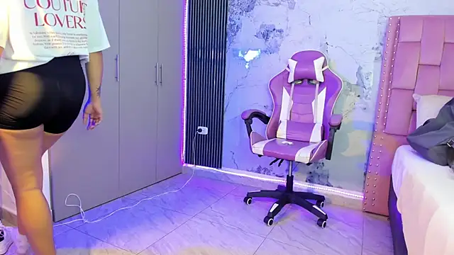 Laly Cherry  online show from 10-05-25, 12:25