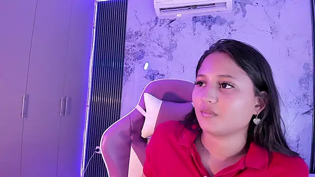 Laly Cherry  online show from 10-21-25, 12:39