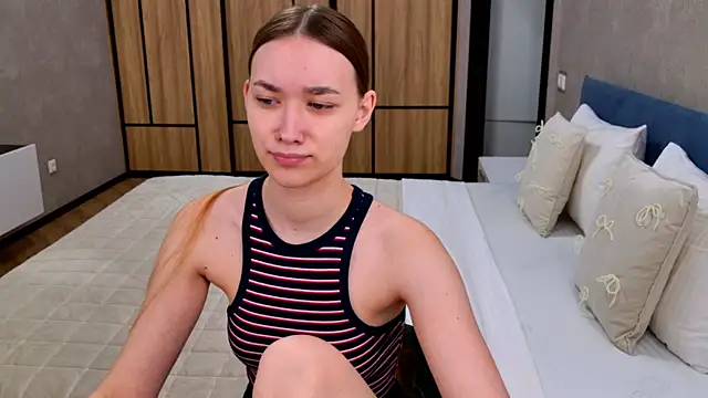 AmadaReine online show from 04-21-26, 04:30