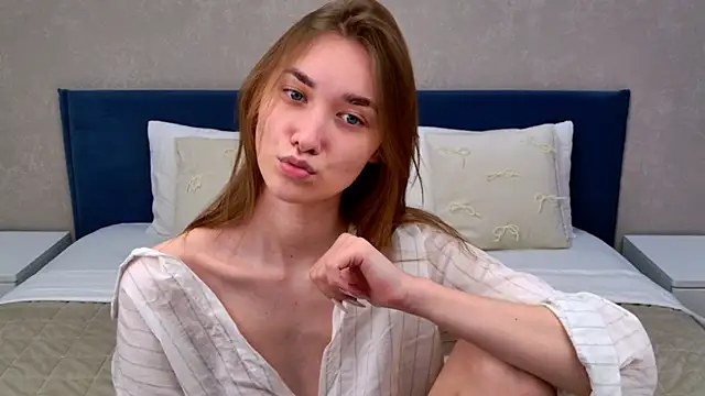 AmadaReine online show from 04-29-26, 04:22