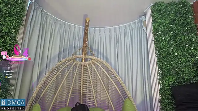 Kiara Zahiri   online show from 10-25-25, 10:56