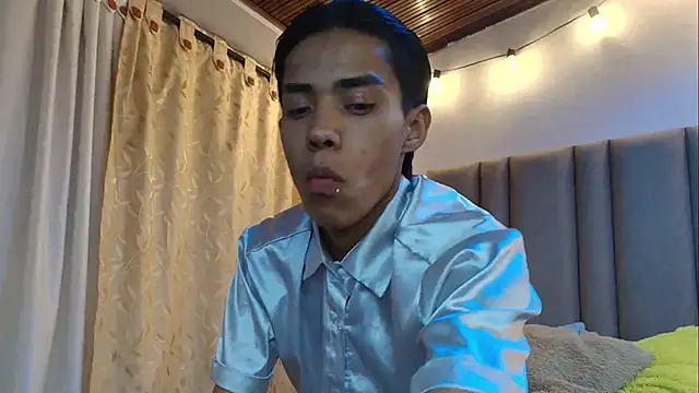 camilo nom online show from 10-04-25, 04:10