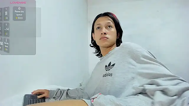 Snapshot of harold_sm chatting on 12-04-25, 12:58 harold sm online show from 12-04-25, 12:58