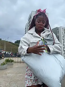 Snapshot of Sweet-Jade chatting on 09-18-25, 09:39 Sweet-Jade online show from 09-18-25, 09:39